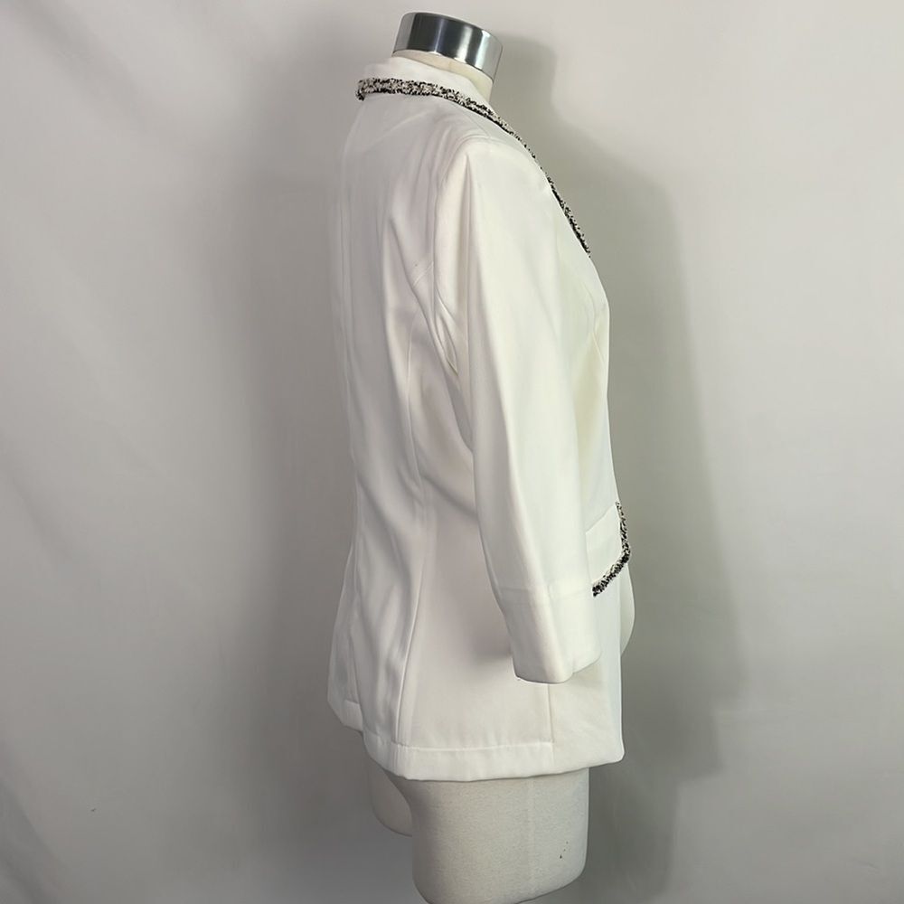 NWT Vicky and Lucas White Tweed Trim Jacket - Picture 2 of 7